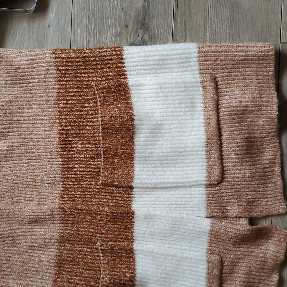 Cardigan From 9 West - Picture 6 of 9